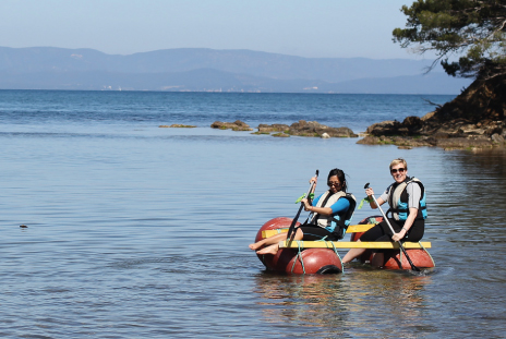 séminaire entreprise, team building, plage, construction radeaux, challenge, entreprise